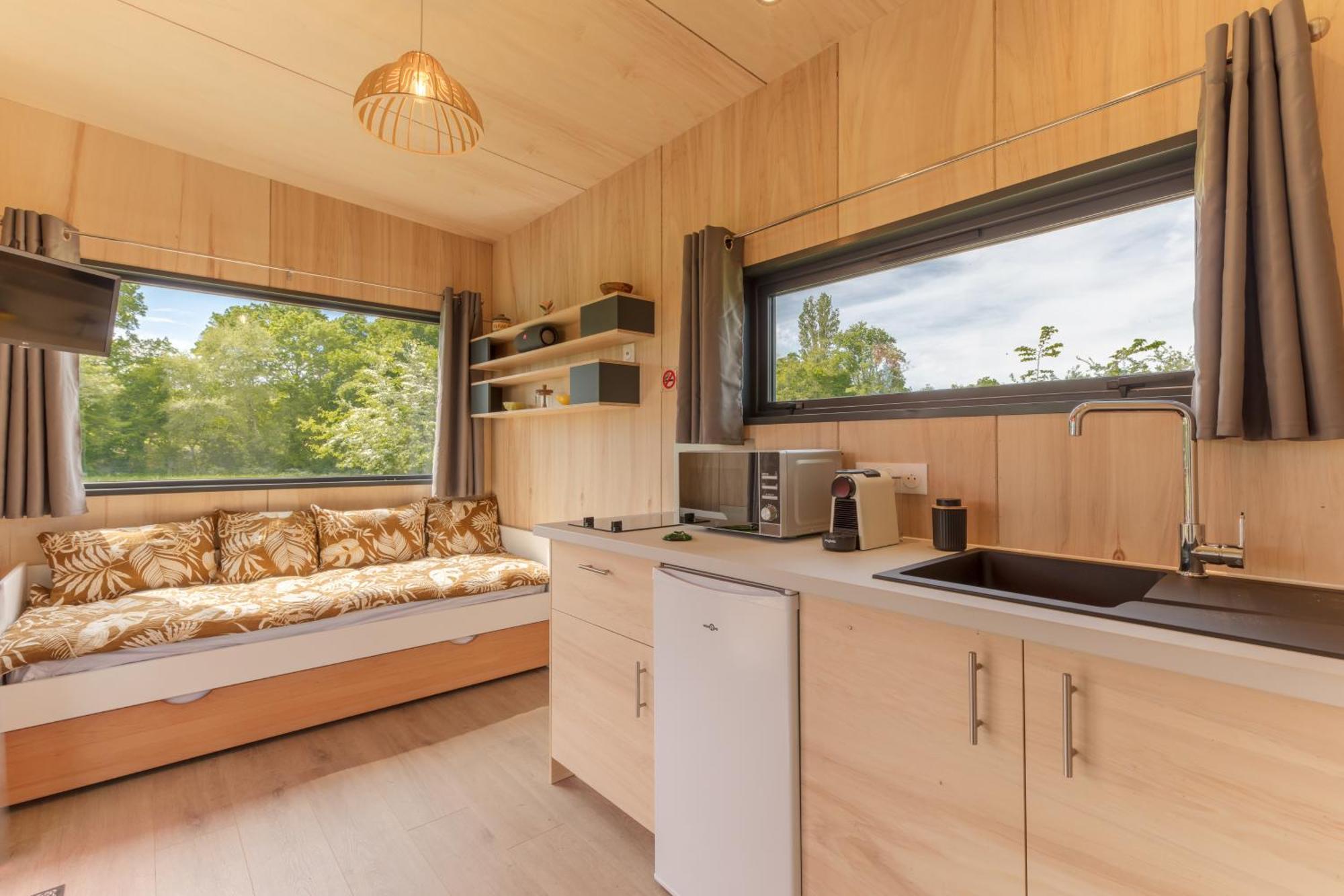 Tiny House Avec Spa, Proche De Bordeaux Et De Saint-Emilion Villa Castelviel Eksteriør billede